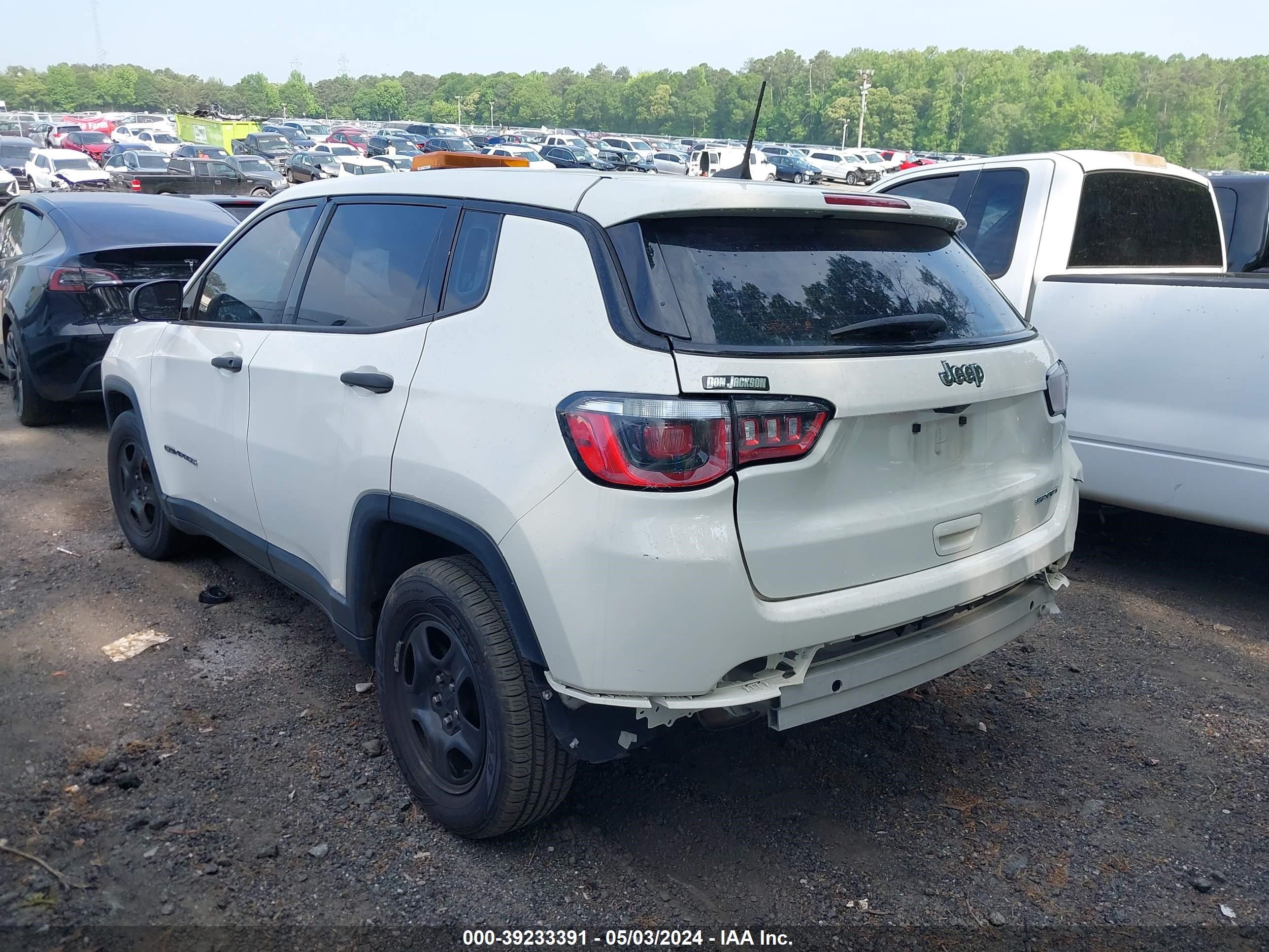 Photo 2 VIN: 3C4NJCAB5KT646547 - JEEP COMPASS 