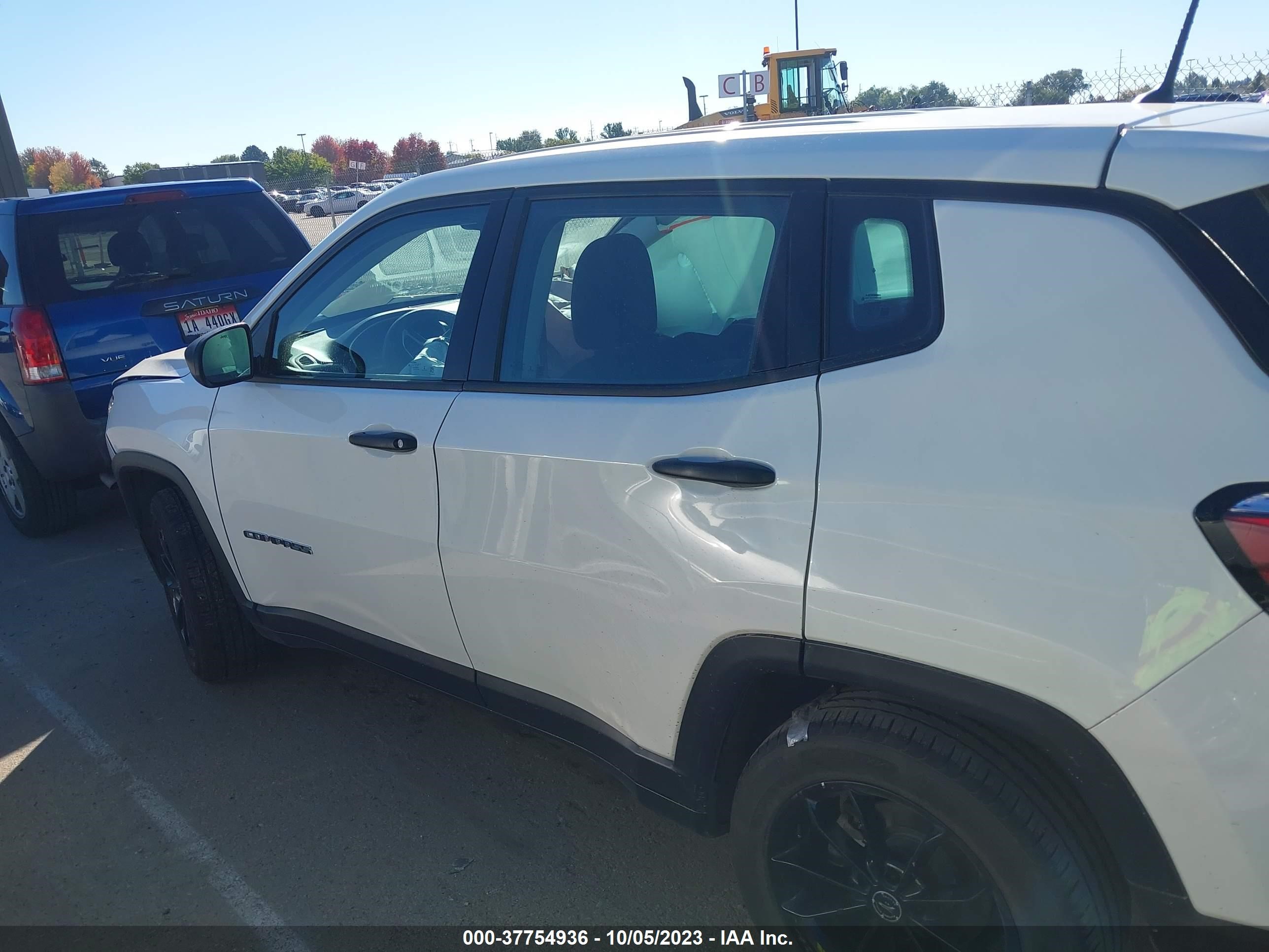 Photo 14 VIN: 3C4NJCAB6JT123987 - JEEP COMPASS 