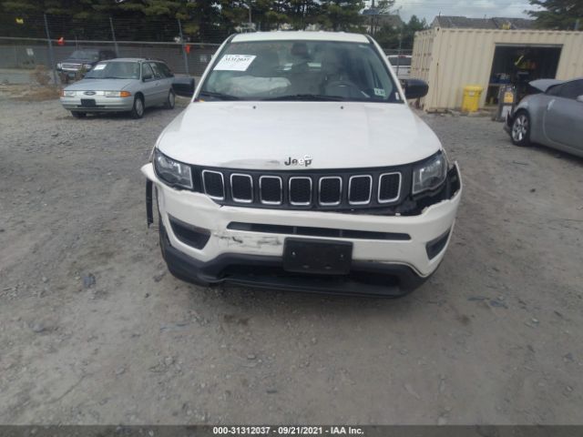 Photo 5 VIN: 3C4NJCAB6JT335210 - JEEP COMPASS 