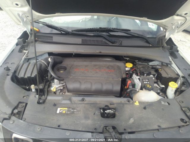 Photo 9 VIN: 3C4NJCAB6JT335210 - JEEP COMPASS 