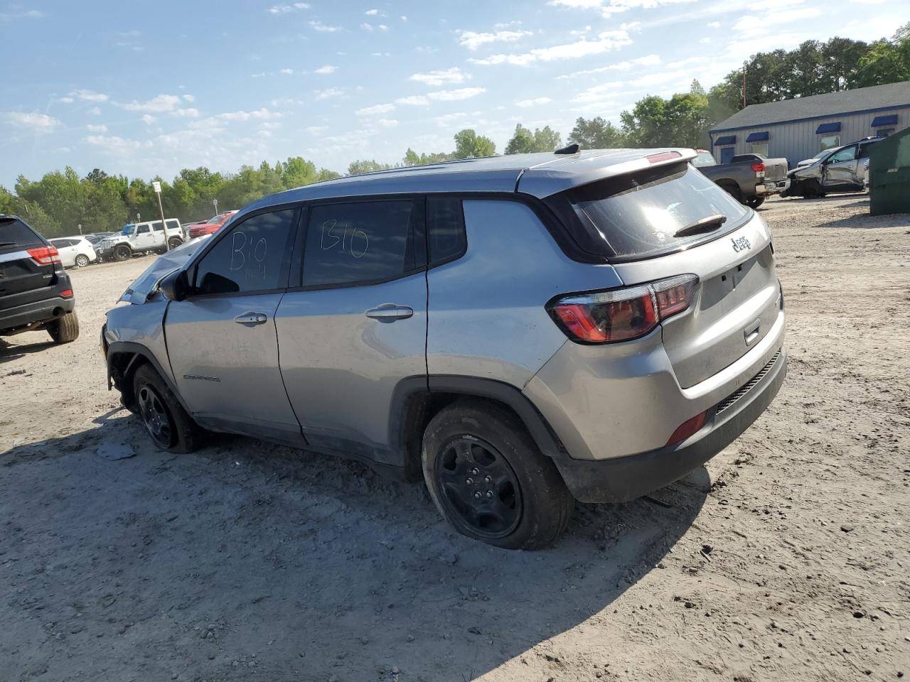 Photo 1 VIN: 3C4NJCAB6JT442919 - JEEP COMPASS 