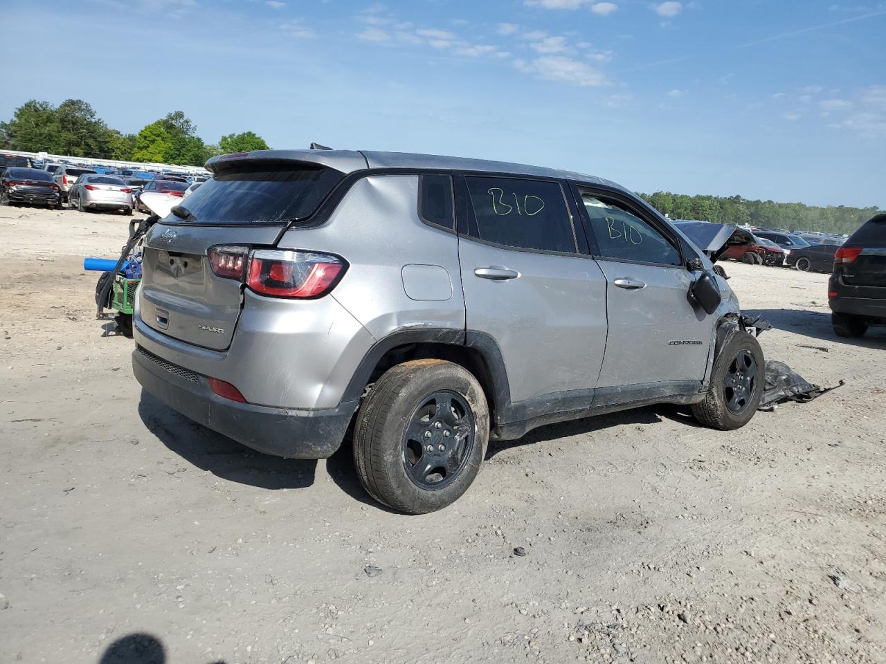 Photo 2 VIN: 3C4NJCAB6JT442919 - JEEP COMPASS 