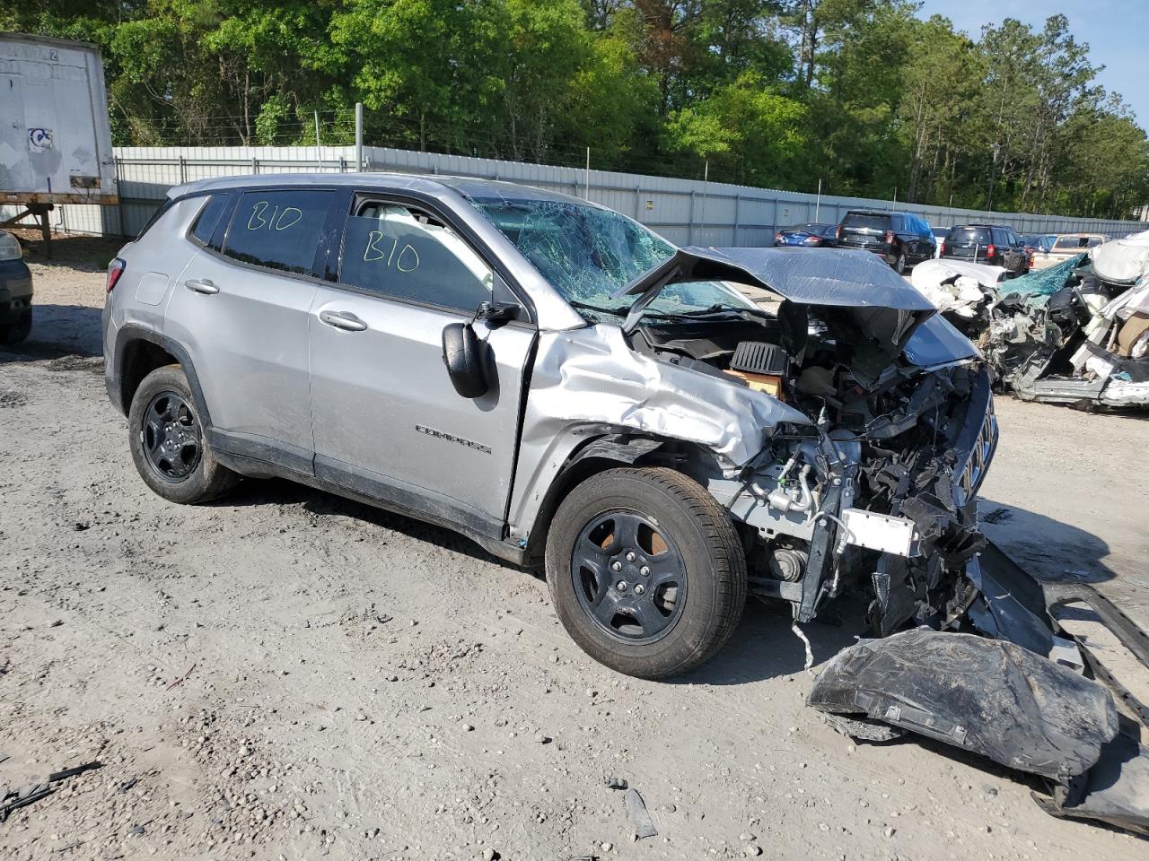 Photo 3 VIN: 3C4NJCAB6JT442919 - JEEP COMPASS 