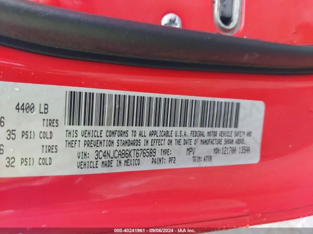 Photo 8 VIN: 3C4NJCAB6KT676589 - JEEP COMPASS 