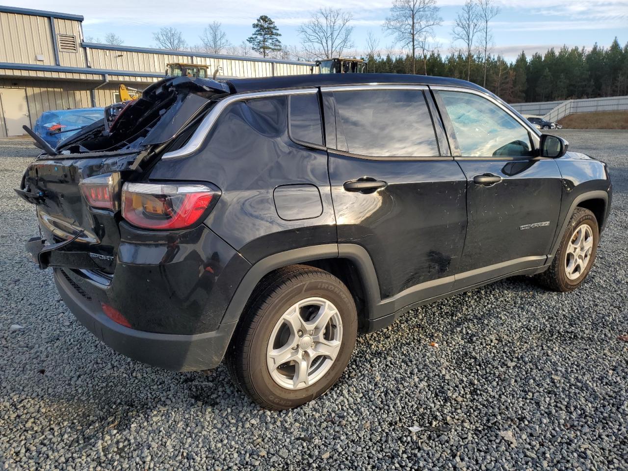 Photo 2 VIN: 3C4NJCAB6NT177764 - JEEP COMPASS 