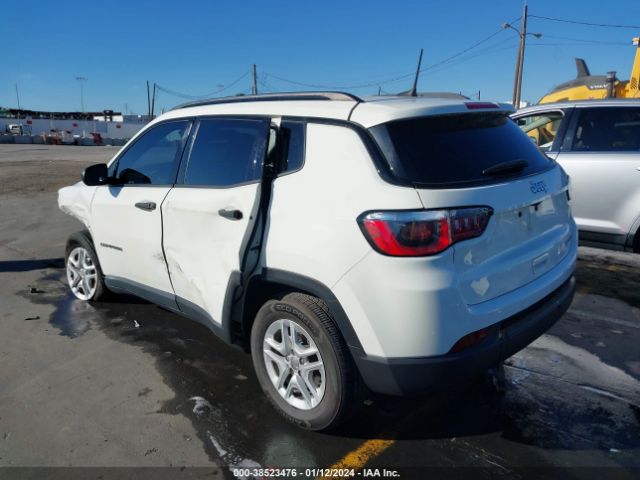 Photo 2 VIN: 3C4NJCAB7HT668462 - JEEP NEW COMPASS 