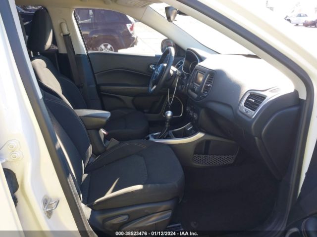 Photo 4 VIN: 3C4NJCAB7HT668462 - JEEP NEW COMPASS 