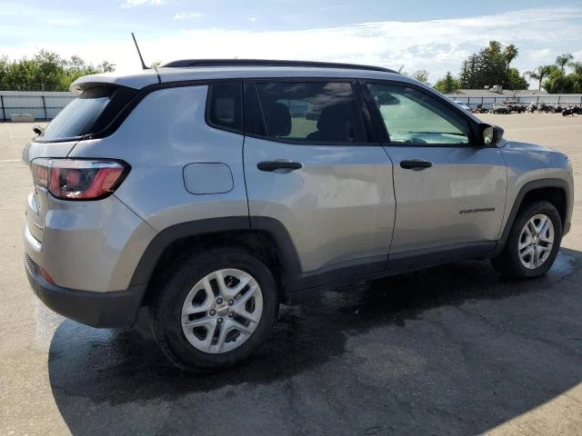 Photo 2 VIN: 3C4NJCAB7JT133508 - JEEP COMPASS SP 