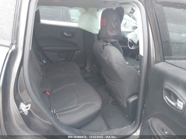 Photo 7 VIN: 3C4NJCAB7JT139955 - JEEP COMPASS 