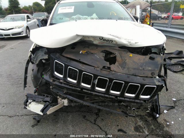 Photo 5 VIN: 3C4NJCAB7JT146940 - JEEP COMPASS 