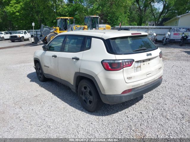 Photo 2 VIN: 3C4NJCAB7JT151796 - JEEP COMPASS 