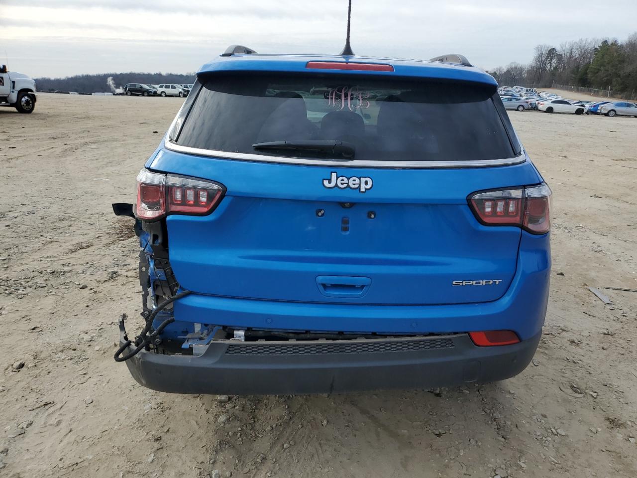 Photo 5 VIN: 3C4NJCAB7LT170240 - JEEP COMPASS 