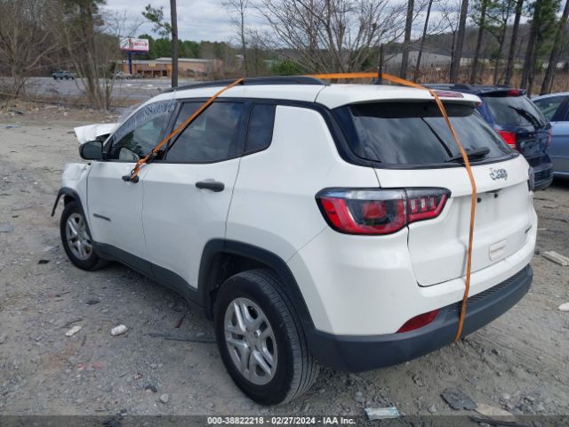 Photo 2 VIN: 3C4NJCAB8JT212945 - JEEP COMPASS 