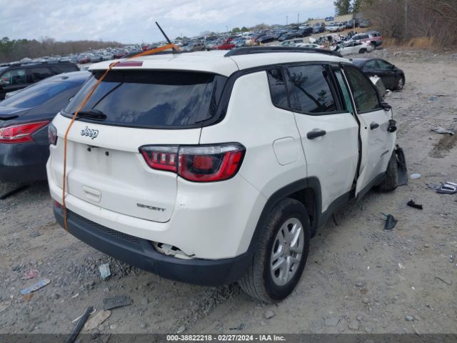 Photo 3 VIN: 3C4NJCAB8JT212945 - JEEP COMPASS 