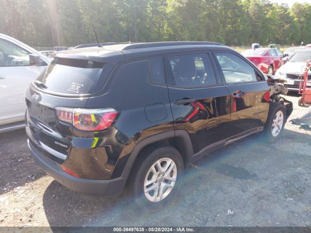 Photo 3 VIN: 3C4NJCAB8JT227140 - JEEP COMPASS 