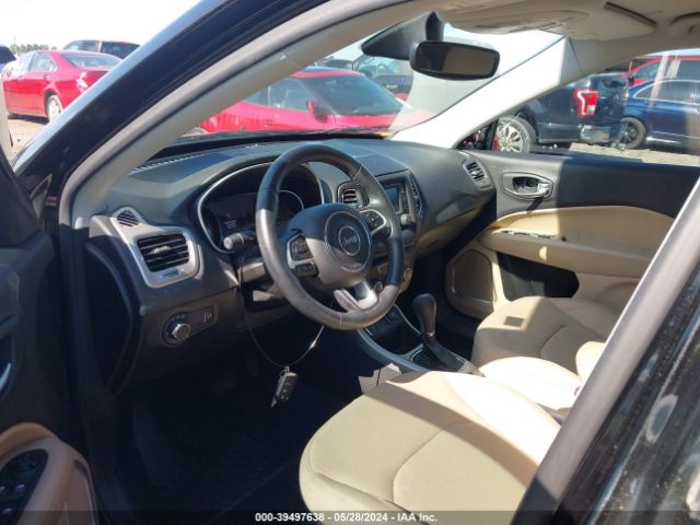 Photo 4 VIN: 3C4NJCAB8JT227140 - JEEP COMPASS 