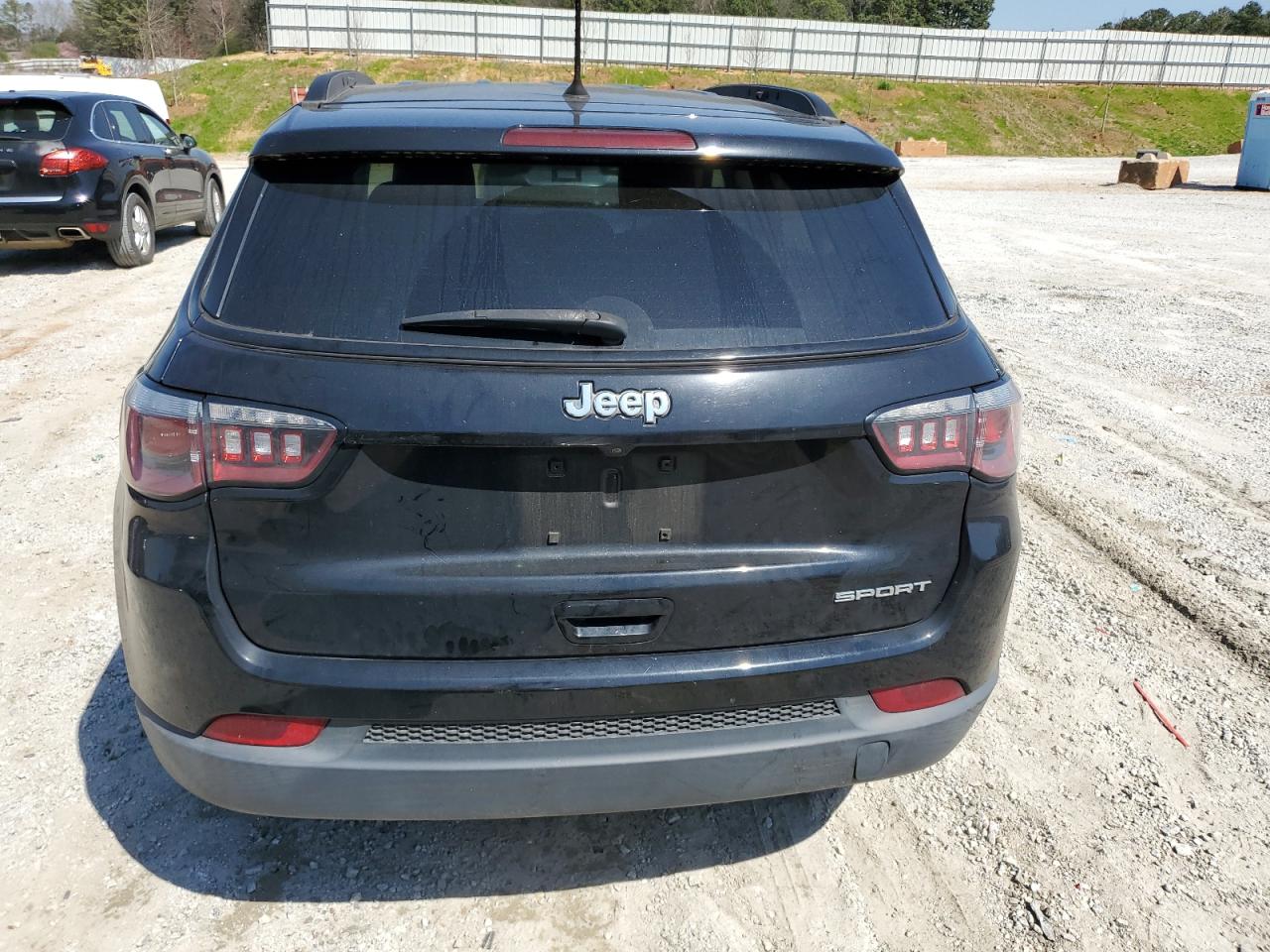 Photo 5 VIN: 3C4NJCAB8JT487909 - JEEP COMPASS 