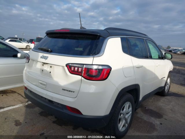 Photo 3 VIN: 3C4NJCAB8KT848069 - JEEP COMPASS 