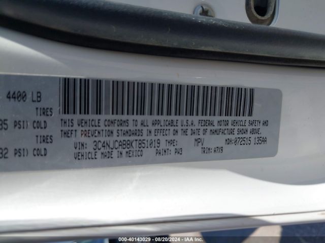 Photo 8 VIN: 3C4NJCAB8KT851019 - JEEP COMPASS 