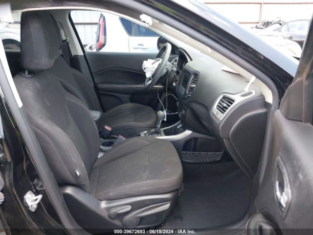 Photo 4 VIN: 3C4NJCAB8MT564105 - JEEP COMPASS 