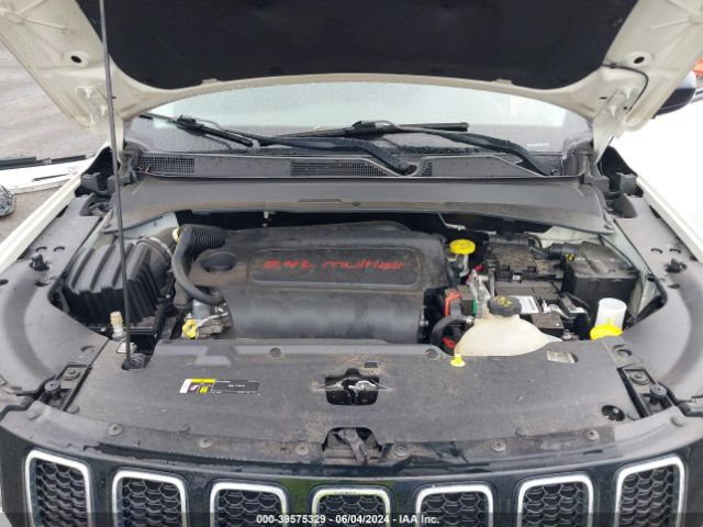 Photo 9 VIN: 3C4NJCAB9JT107010 - JEEP COMPASS 