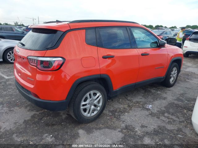 Photo 3 VIN: 3C4NJCAB9JT123000 - JEEP COMPASS 