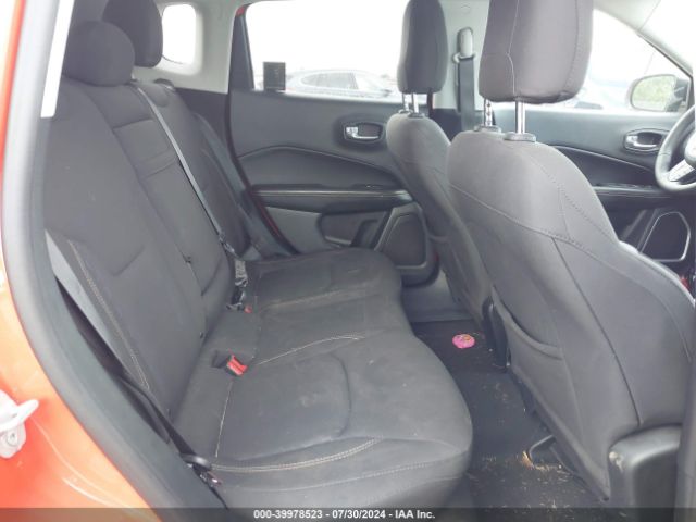 Photo 7 VIN: 3C4NJCAB9JT123000 - JEEP COMPASS 