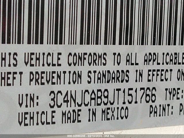 Photo 8 VIN: 3C4NJCAB9JT151766 - JEEP COMPASS 