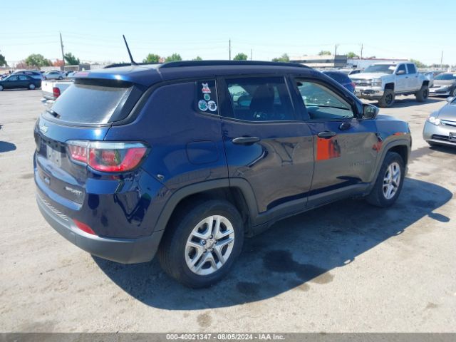 Photo 3 VIN: 3C4NJCABXJT122650 - JEEP COMPASS 