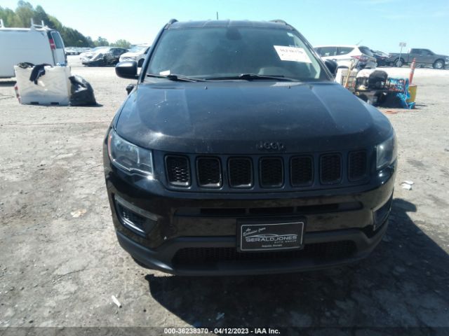 Photo 5 VIN: 3C4NJCABXJT227575 - JEEP COMPASS 