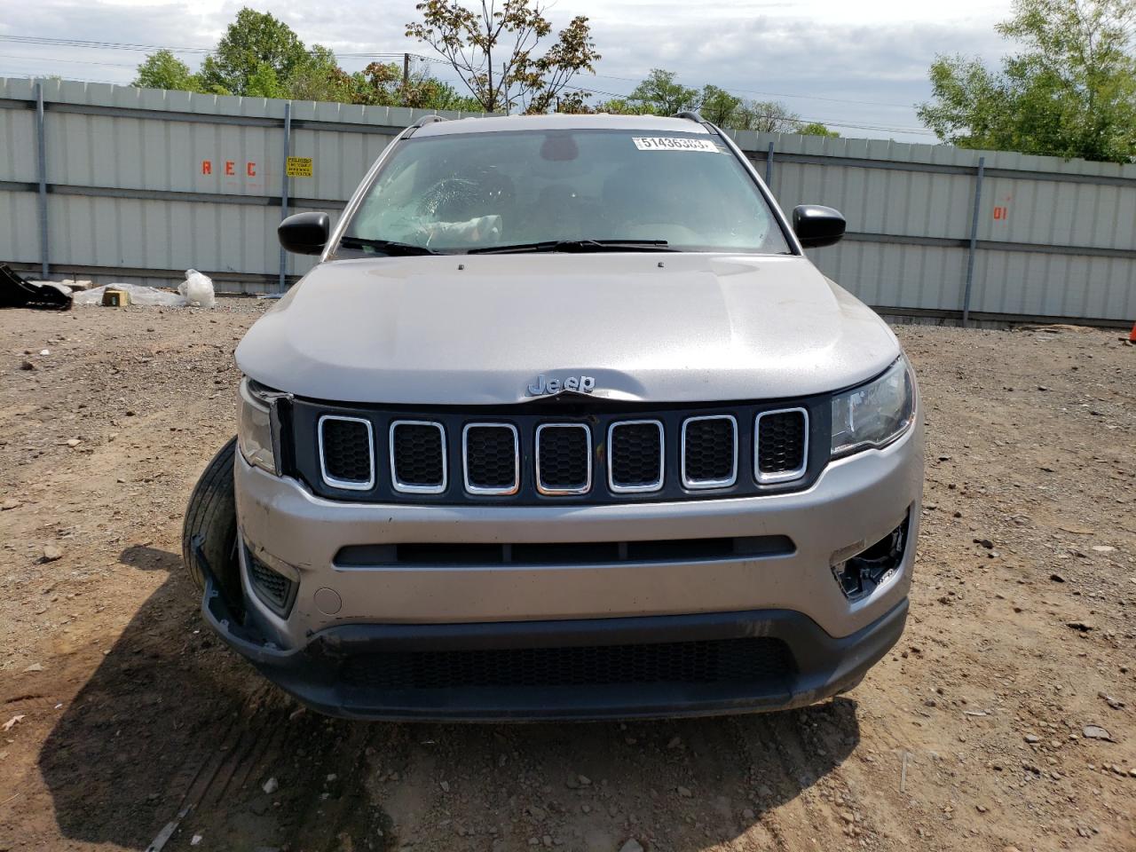 Photo 4 VIN: 3C4NJCABXKT652456 - JEEP COMPASS 