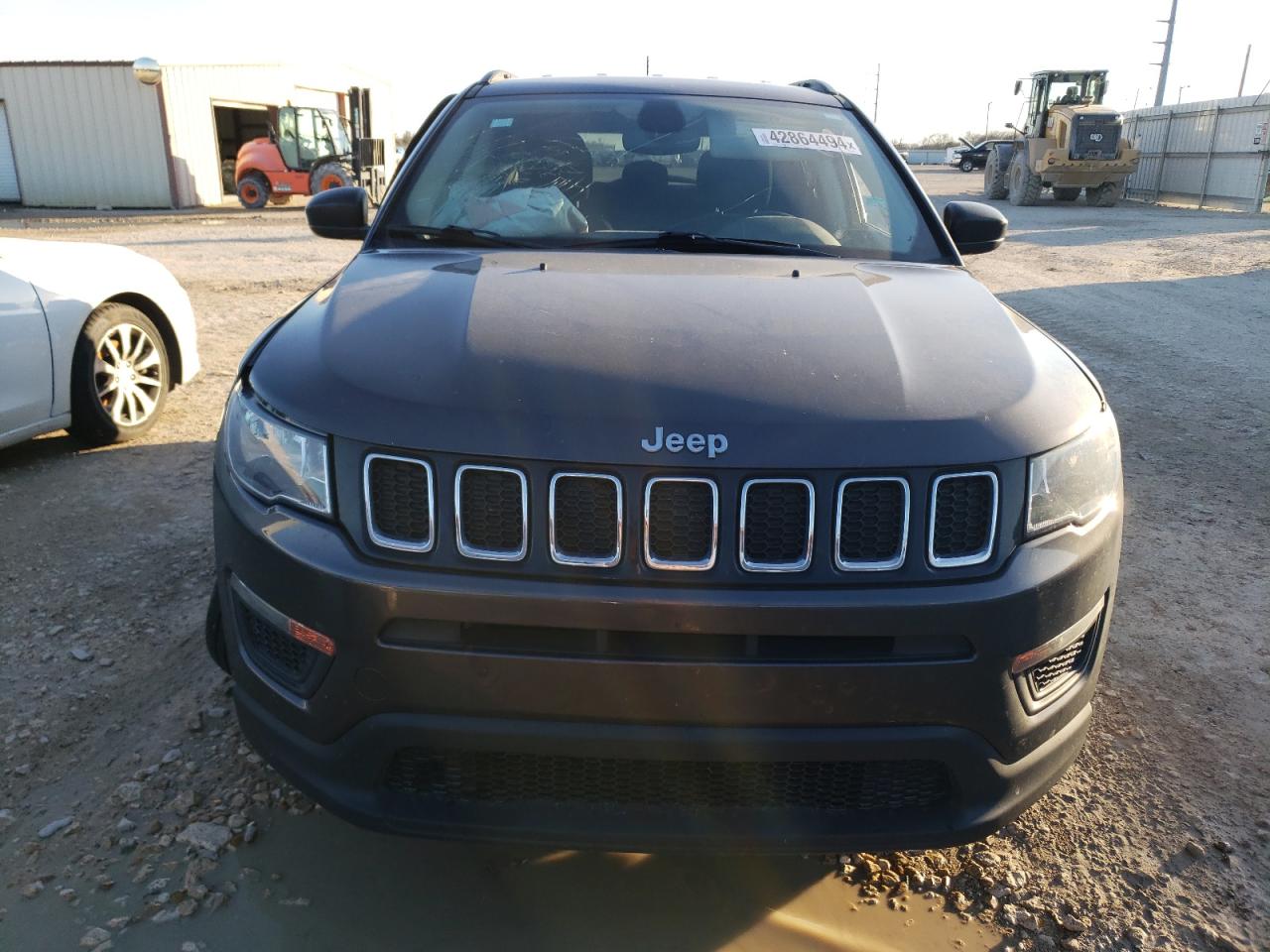 Photo 4 VIN: 3C4NJCABXKT769521 - JEEP COMPASS 