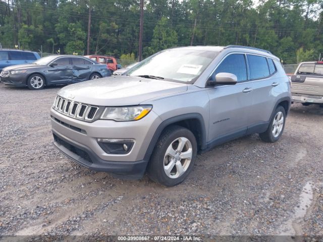 Photo 1 VIN: 3C4NJCBB0JT267565 - JEEP COMPASS 