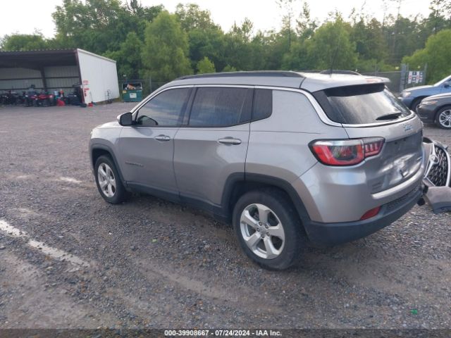 Photo 2 VIN: 3C4NJCBB0JT267565 - JEEP COMPASS 