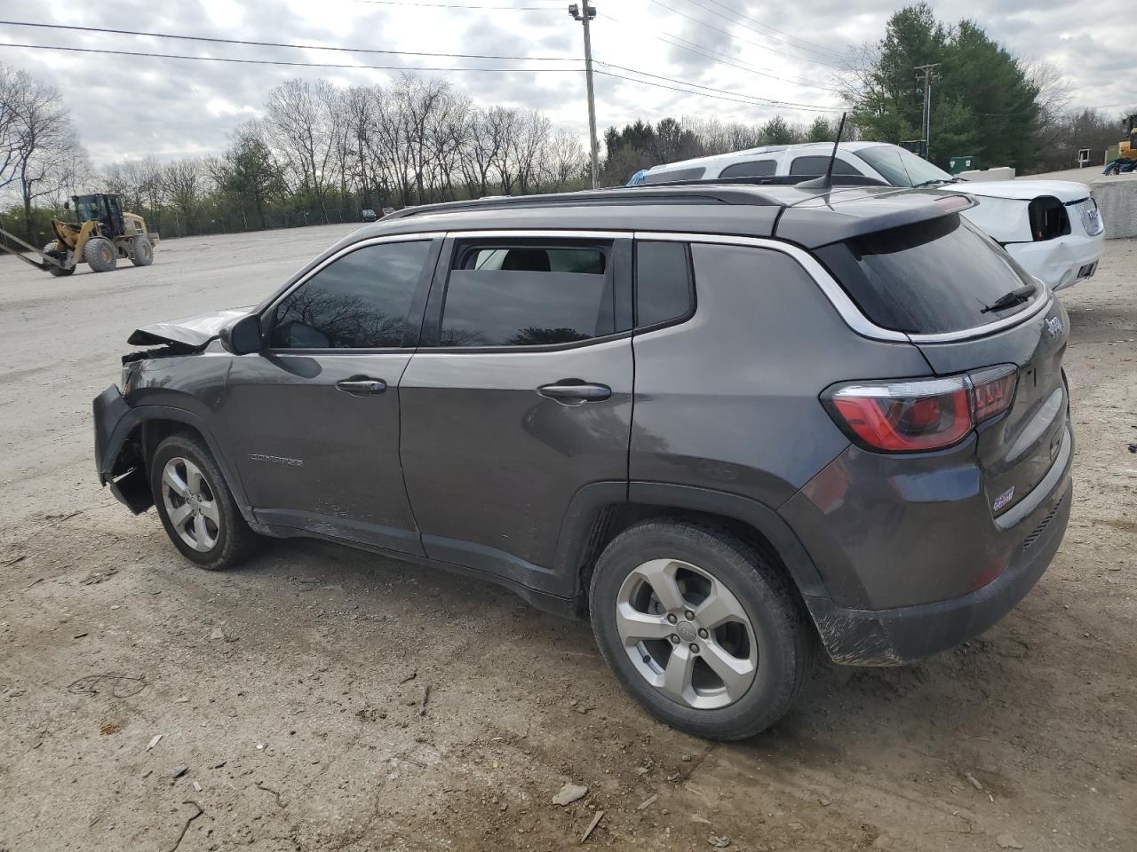 Photo 1 VIN: 3C4NJCBB0JT300631 - JEEP COMPASS 