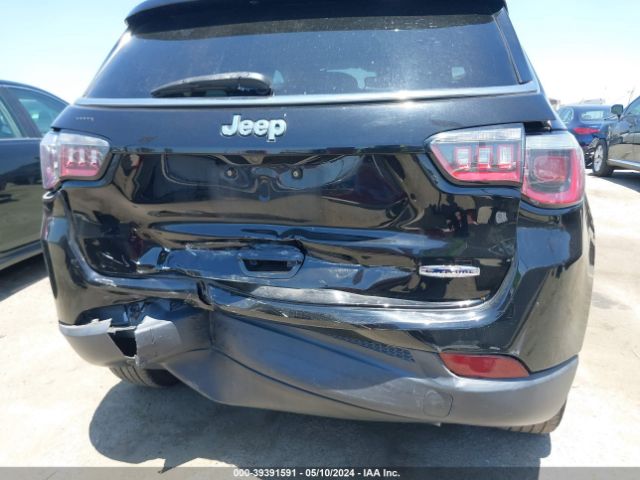 Photo 5 VIN: 3C4NJCBB0JT466468 - JEEP COMPASS 