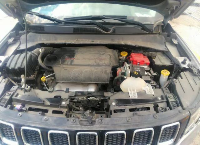 Photo 9 VIN: 3C4NJCBB0KT637060 - JEEP COMPASS 