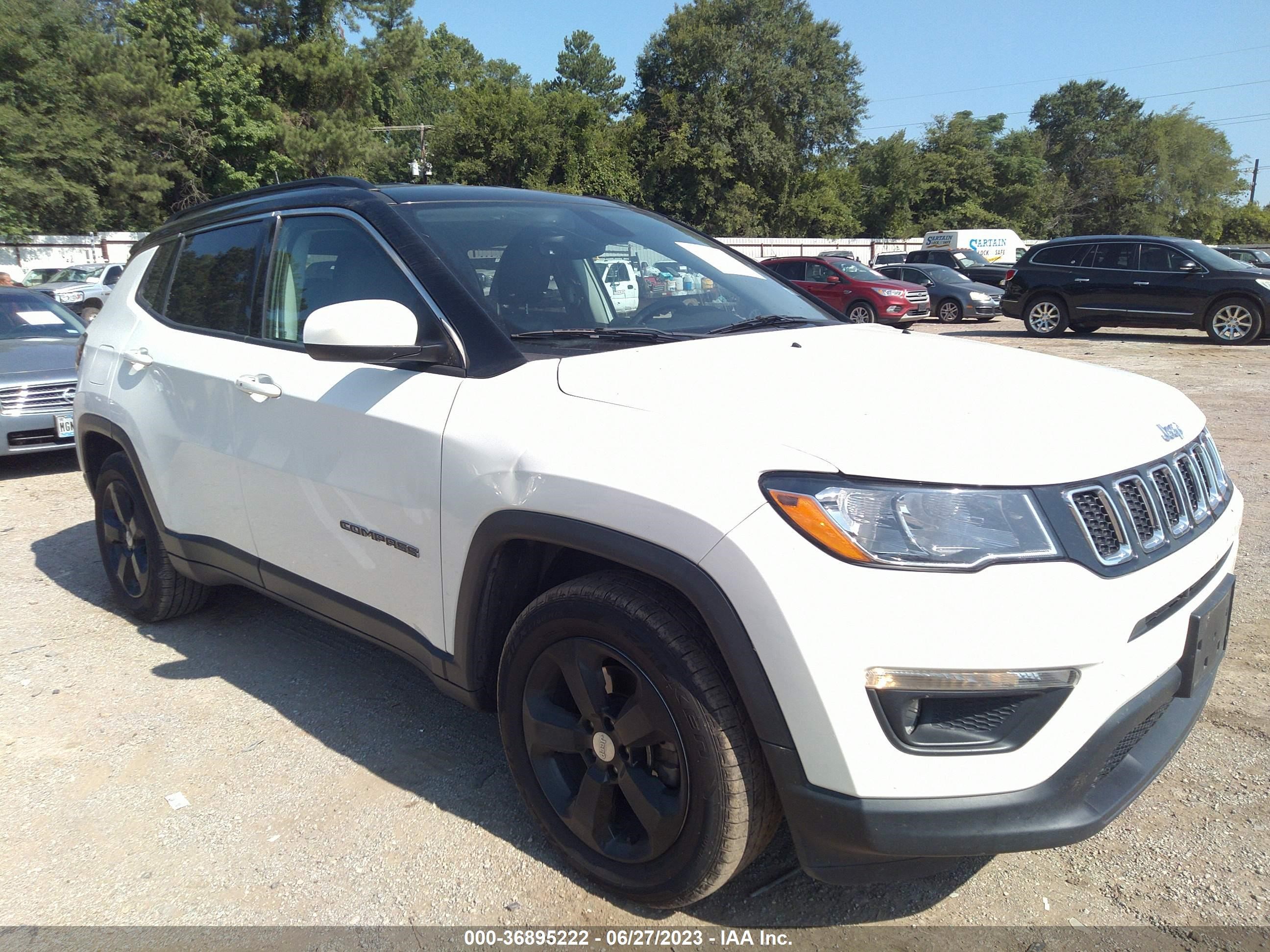 Photo 5 VIN: 3C4NJCBB1JT123751 - JEEP COMPASS 