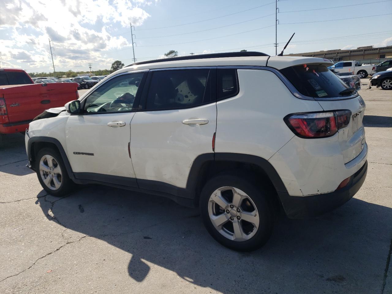 Photo 1 VIN: 3C4NJCBB1JT193640 - JEEP COMPASS 