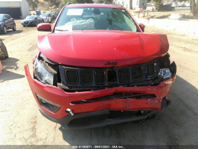 Photo 5 VIN: 3C4NJCBB1JT233750 - JEEP COMPASS 