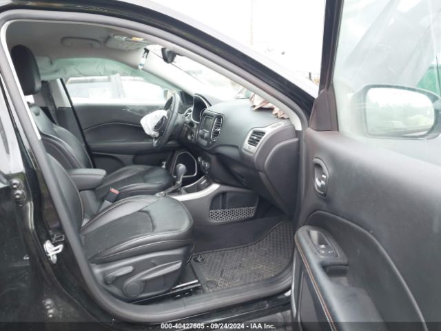 Photo 4 VIN: 3C4NJCBB1JT339194 - JEEP COMPASS 