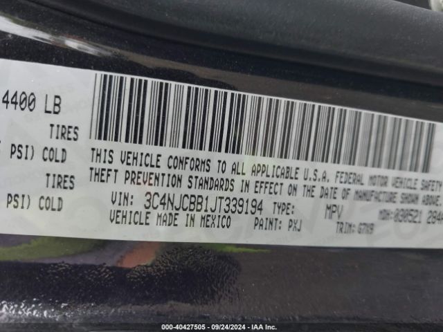 Photo 8 VIN: 3C4NJCBB1JT339194 - JEEP COMPASS 