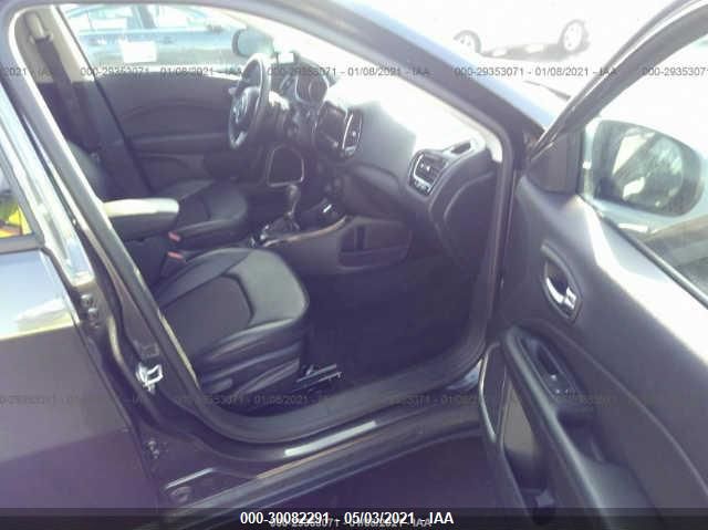 Photo 4 VIN: 3C4NJCBB1LT147518 - JEEP COMPASS 