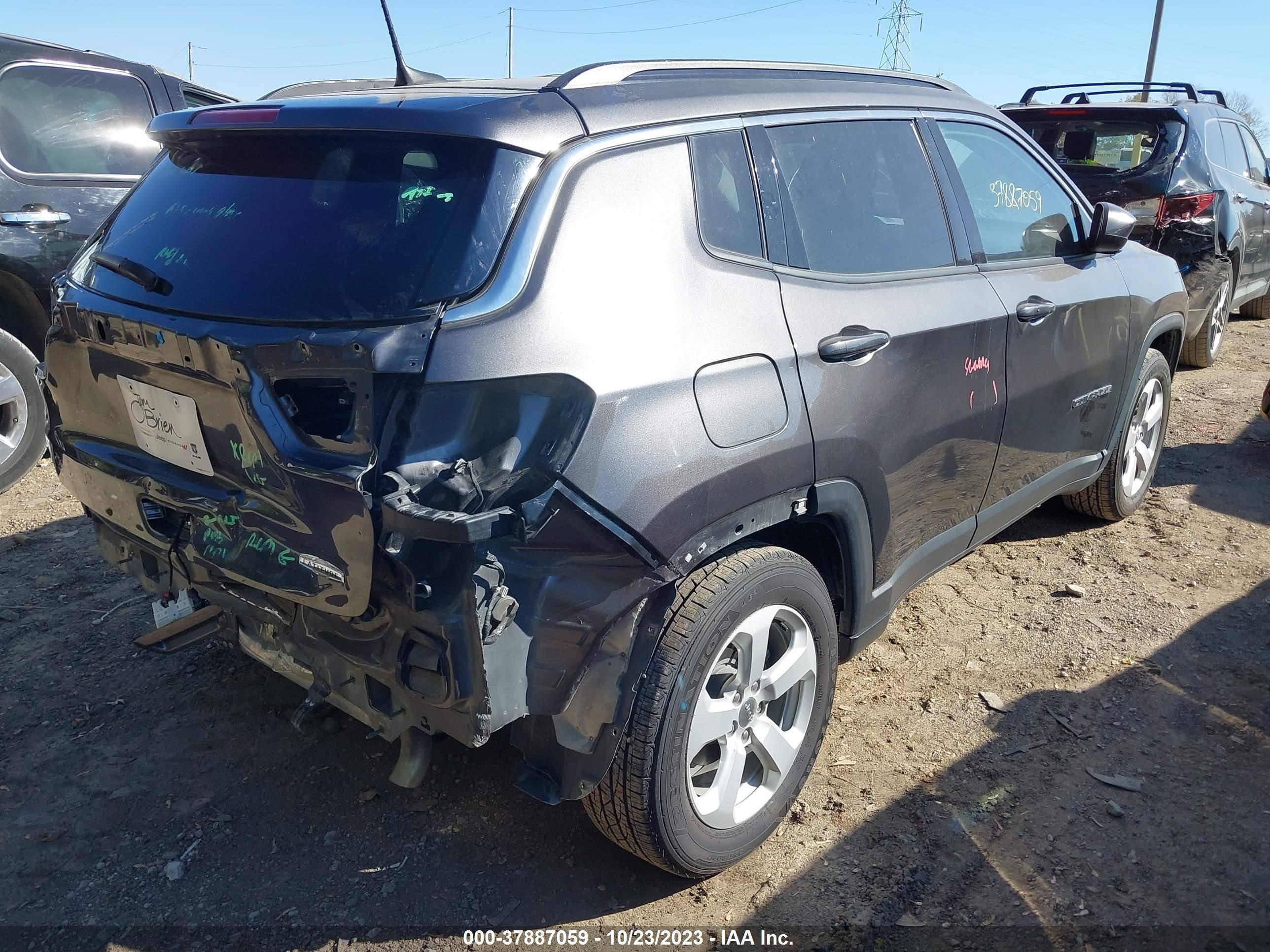 Photo 3 VIN: 3C4NJCBB1LT236649 - JEEP COMPASS 