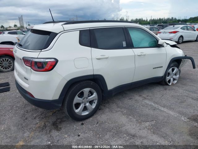 Photo 3 VIN: 3C4NJCBB1LT243116 - JEEP COMPASS 