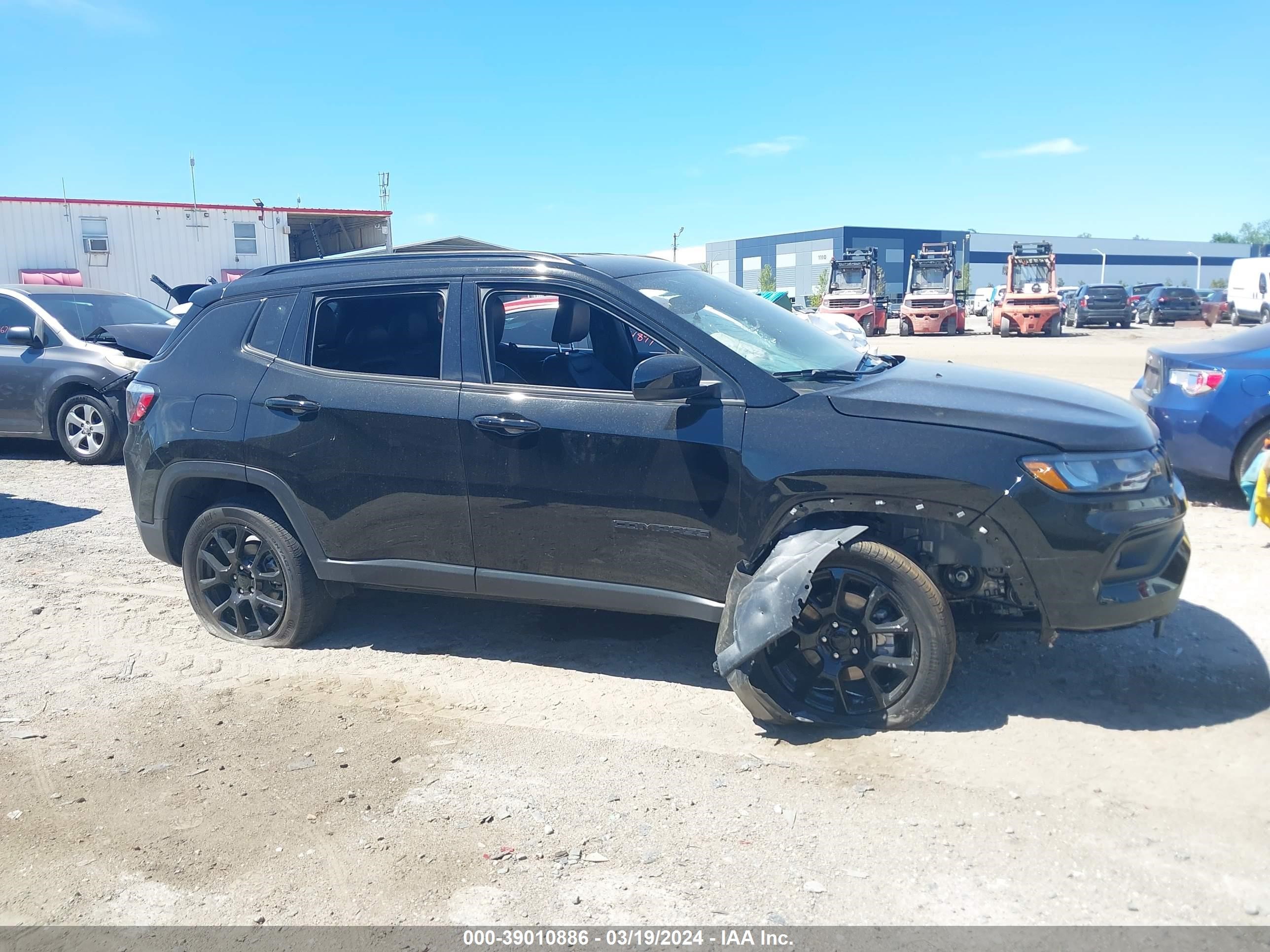 Photo 11 VIN: 3C4NJCBB1NT172017 - JEEP COMPASS 