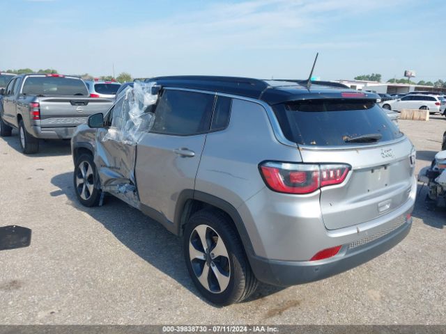 Photo 2 VIN: 3C4NJCBB2JT105842 - JEEP COMPASS 