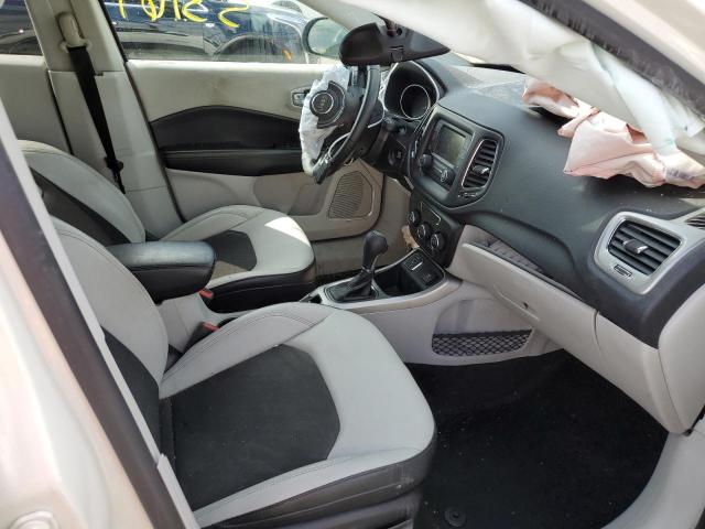 Photo 4 VIN: 3C4NJCBB2JT123872 - JEEP COMPASS LA 