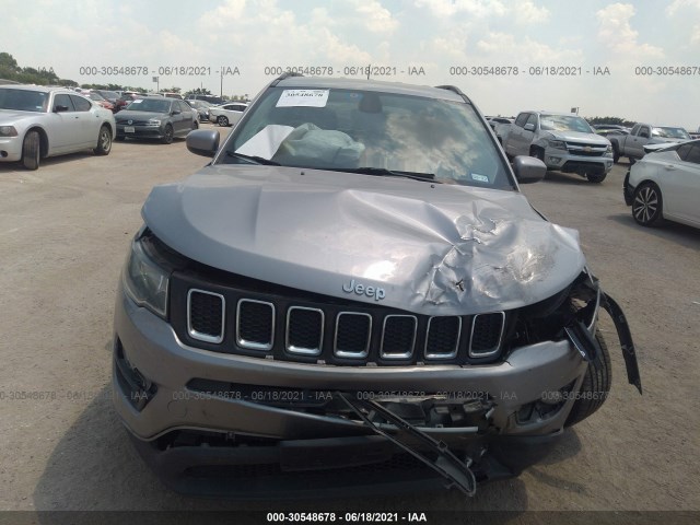 Photo 5 VIN: 3C4NJCBB2JT248063 - JEEP COMPASS 