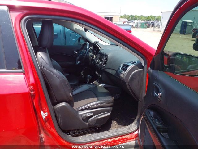 Photo 4 VIN: 3C4NJCBB2JT468657 - JEEP COMPASS 